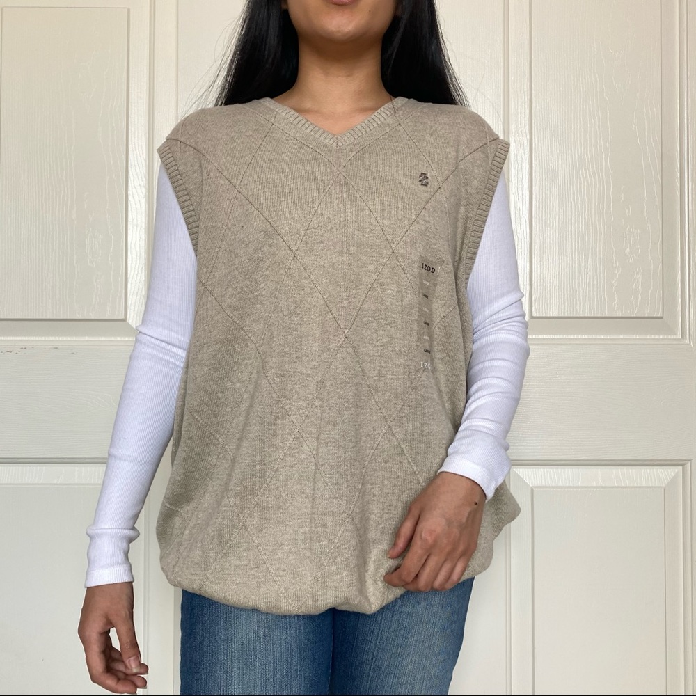 [SOLD] Izod Beige Argyle Sweater Vest